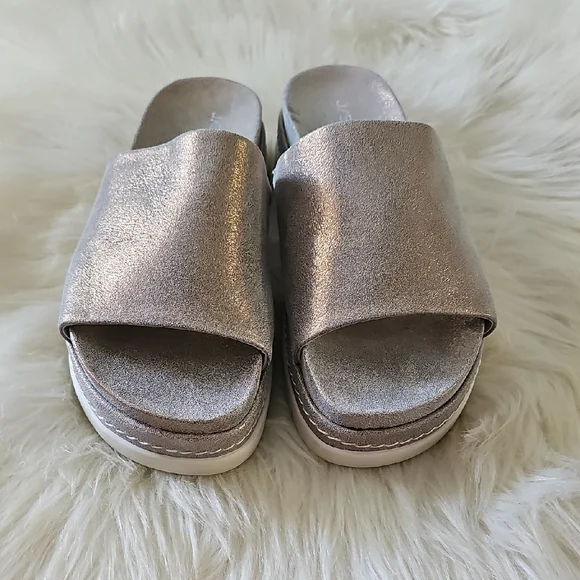 J Slide Bronze Metallic Platform Slide Mules - Picture 2 of 7